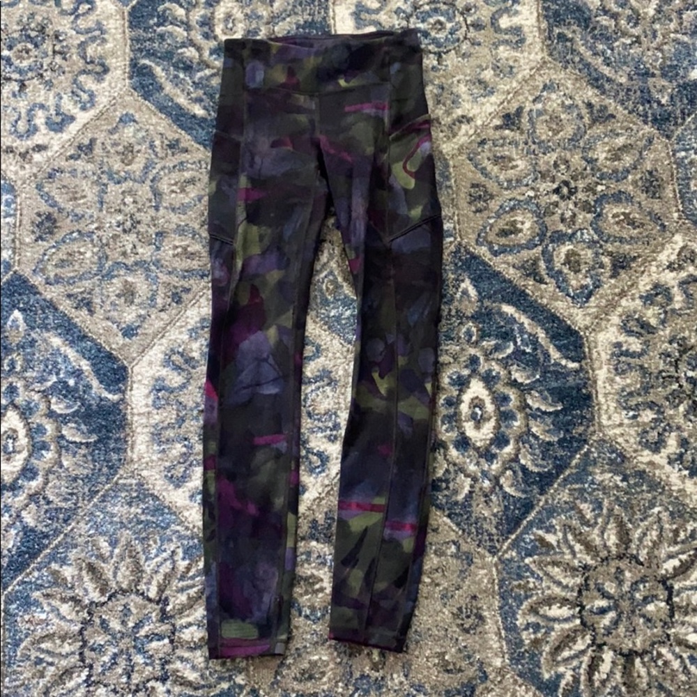LULULEMON PANTS - Picture 1 of 3